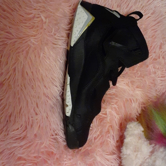 Jordans - Picture 4 of 4